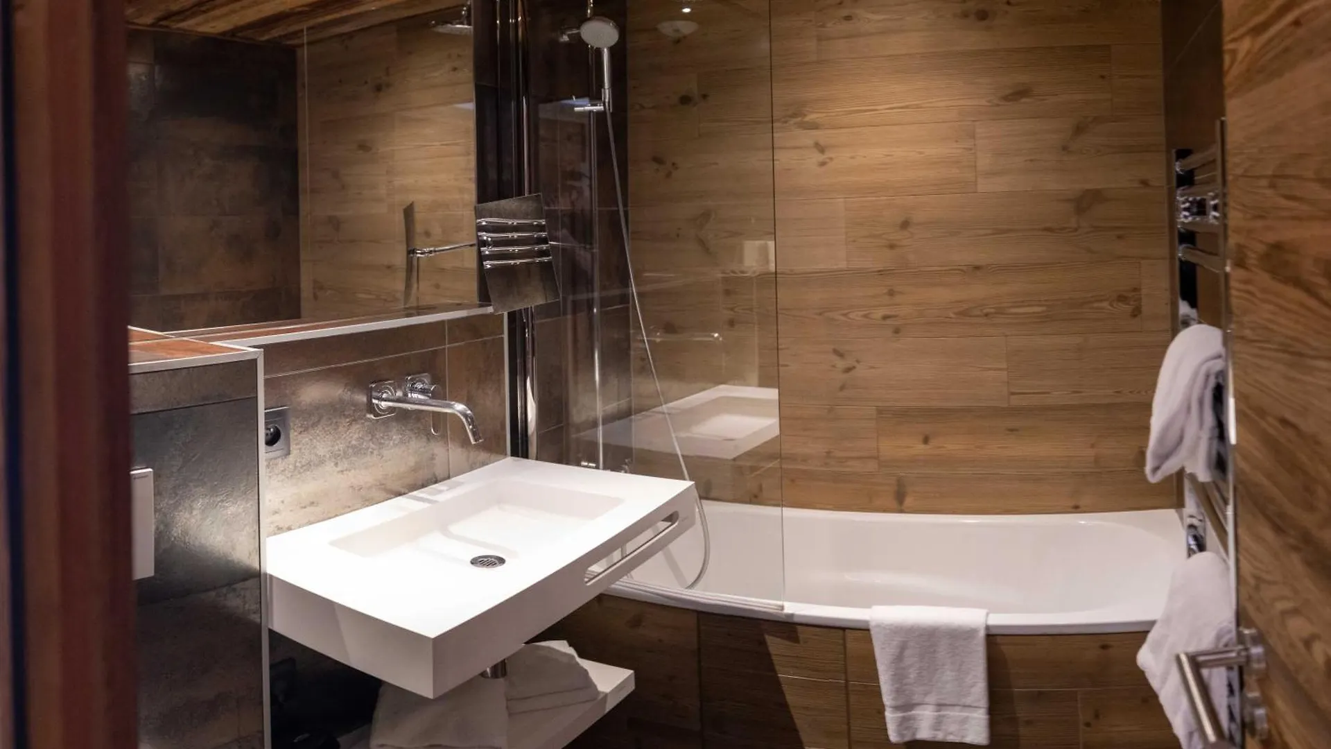 Les Chalets D'Adelphine & Spa Les Gets France